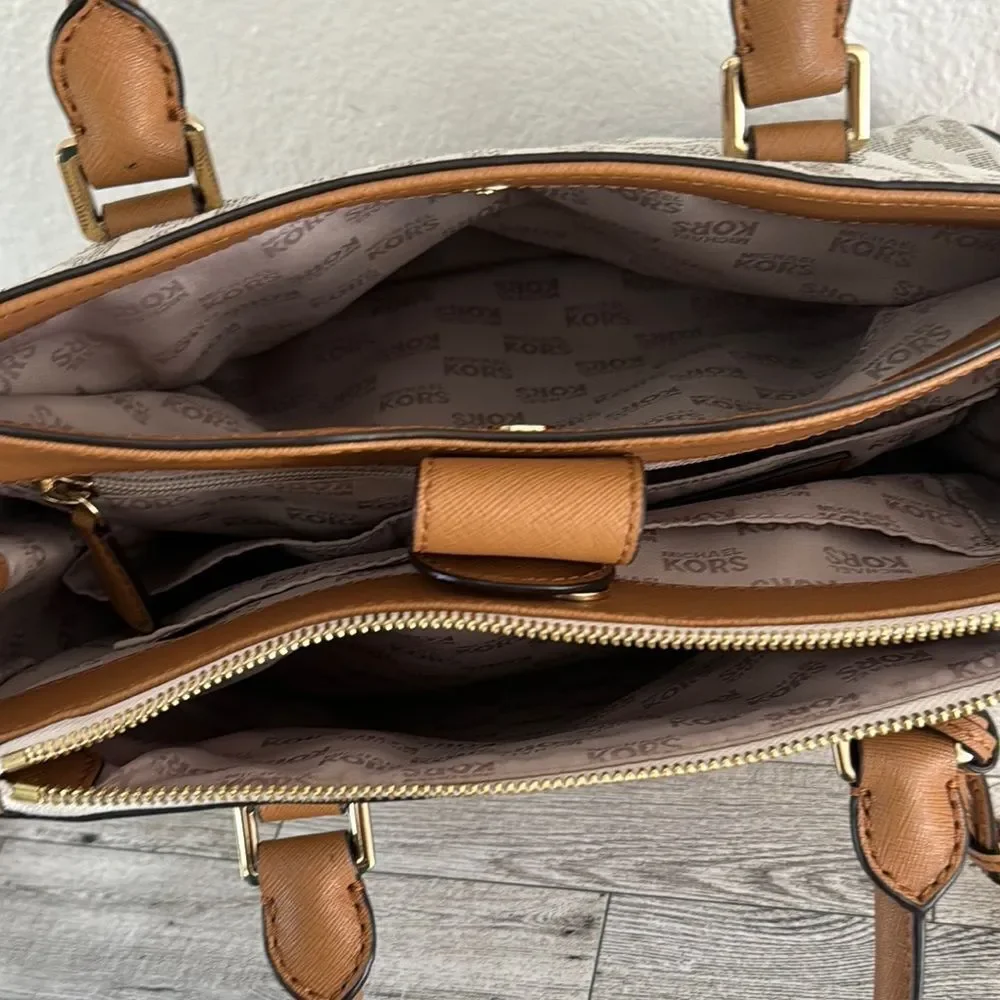 Michael Kors Cream and Tan Signature Satchel - Picture 14 of 17
